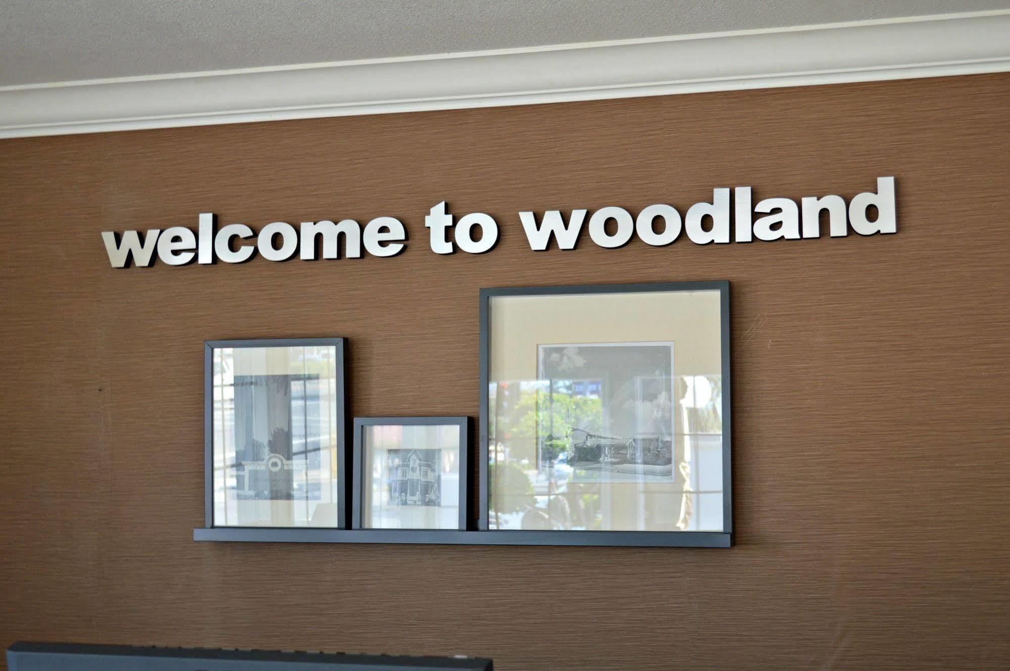 Journey Inn Woodland Bagian luar foto